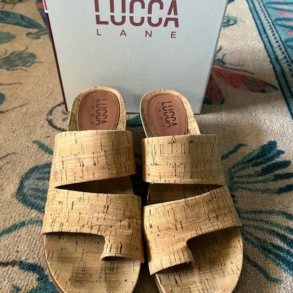 Lucca Lane Whitley Sandals - Picture 2 of 6